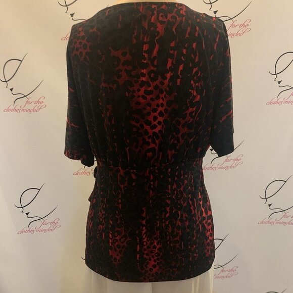 Jennifer Lopez. Size PS. V-Neck Side Tie. Stretch Crossover Top. B72. - Picture 4 of 7